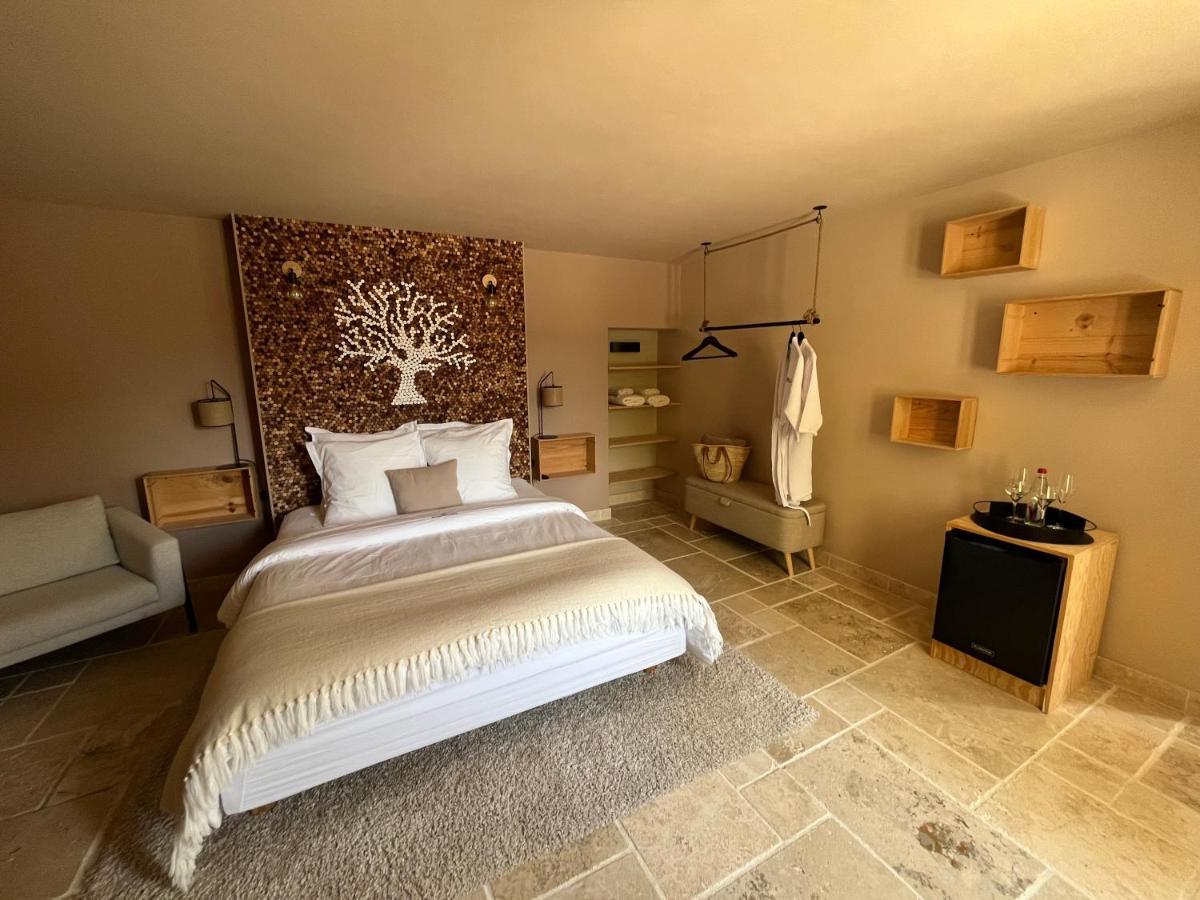 Domaine De La Citerne Bed & Breakfast Nans-les-Pins Exterior foto