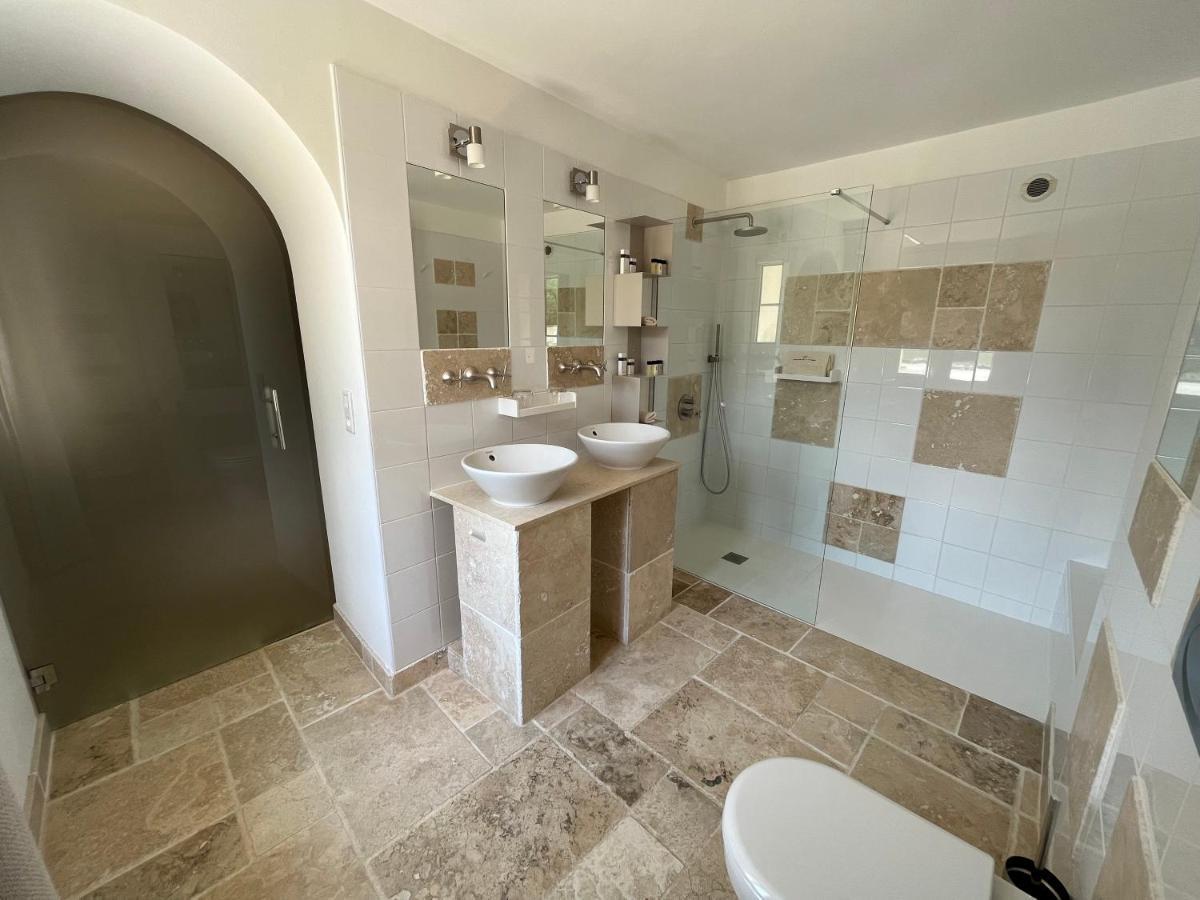 Domaine De La Citerne Bed & Breakfast Nans-les-Pins Exterior foto